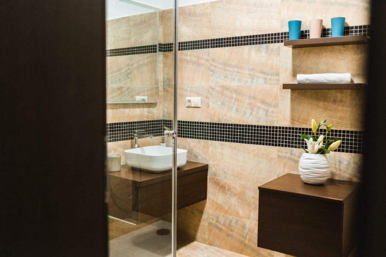 Apartmany Na Baste Levice Exterior foto